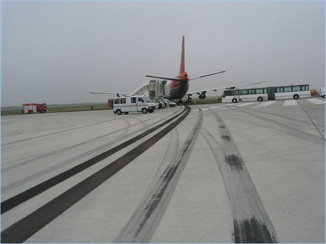 TAAG747-1