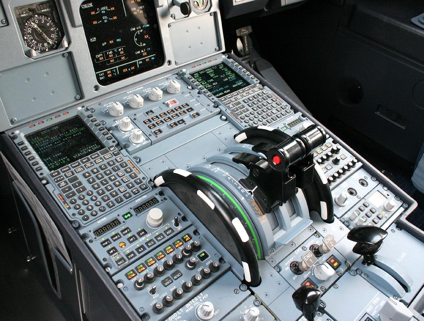 A320-throttles.jpg